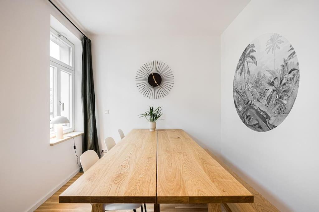 Stylisches Zentrales City-Apartment Mit 2 Balkonen Lipsko Exteriér fotografie