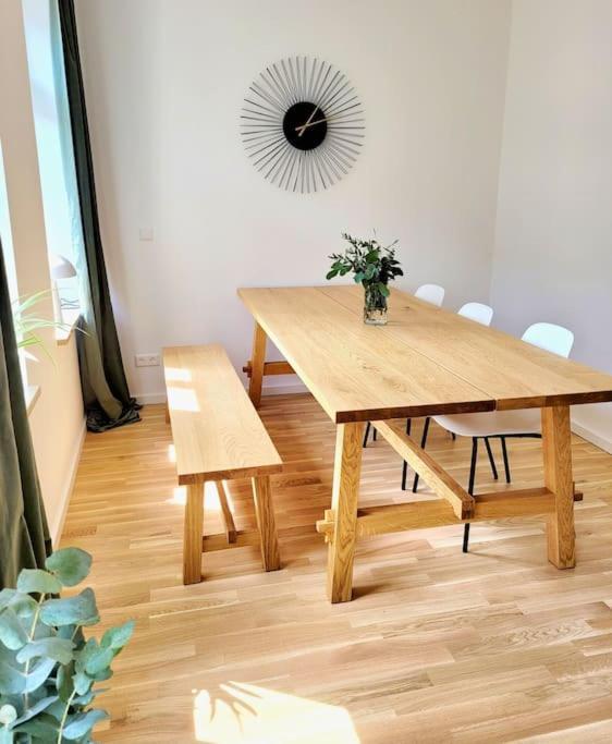 Stylisches Zentrales City-Apartment Mit 2 Balkonen Lipsko Exteriér fotografie